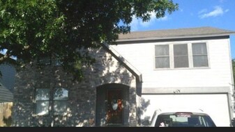 874 Fillmore Dr in San Antonio, TX - Building Photo