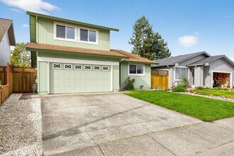 4533 Hillview Ct in Rohnert Park, CA - Building Photo - Building Photo