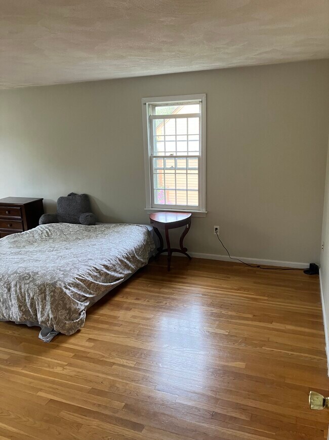 5 Freeman Cir in Lexington, MA - Building Photo - Building Photo