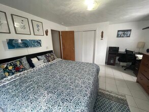 30 Murdock St, Unit 1 in Somerville, MA - Building Photo - Building Photo
