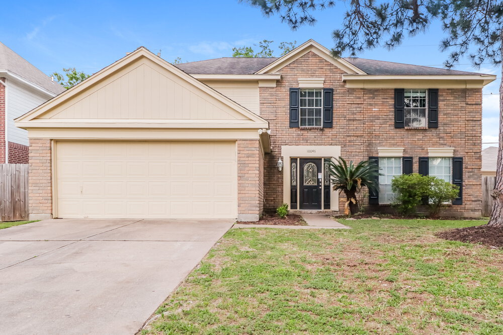 10046 Lazy Meadows Dr in Houston, TX - Building Photo