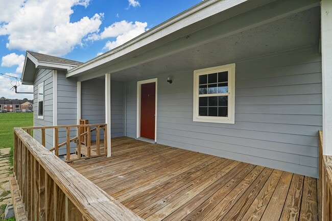 property at 1210 Glendale St