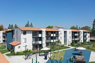 Waterstone in Chatsworth, CA - Foto de edificio - Building Photo