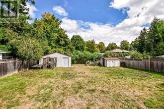 2043 St Johns Rd in Innisfil, ON - Building Photo - Building Photo
