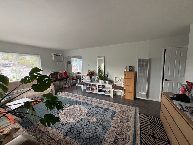 5404 Gibbons Dr in Carmichael, CA - Building Photo - Building Photo