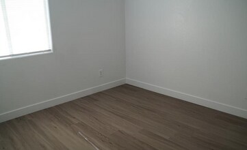 7353 Catmint St in Las Vegas, NV - Building Photo - Building Photo