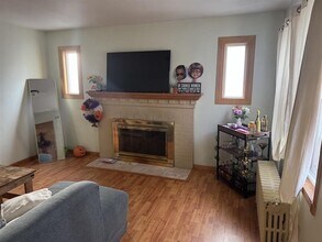 203 Denver St in Springfield, MA - Foto de edificio - Building Photo