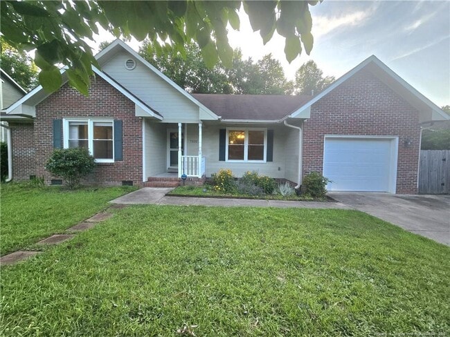 7332 Beaver Run Dr in Fayetteville, NC - Building Photo - Building Photo