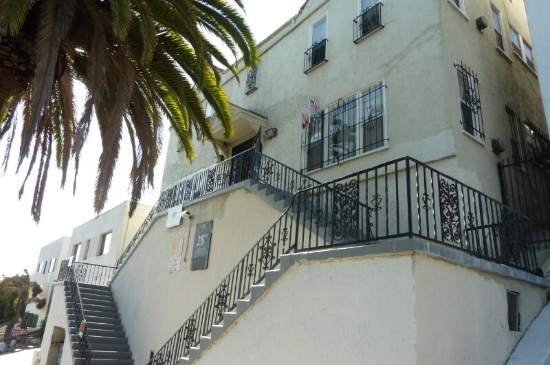 4017 W 28th St in Los Angeles, CA - Foto de edificio