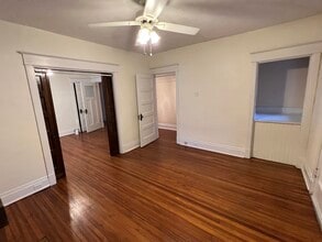 1613 Buena Vista St, Unit 1613 Buena Vista St in Pittsburgh, PA - Building Photo - Building Photo