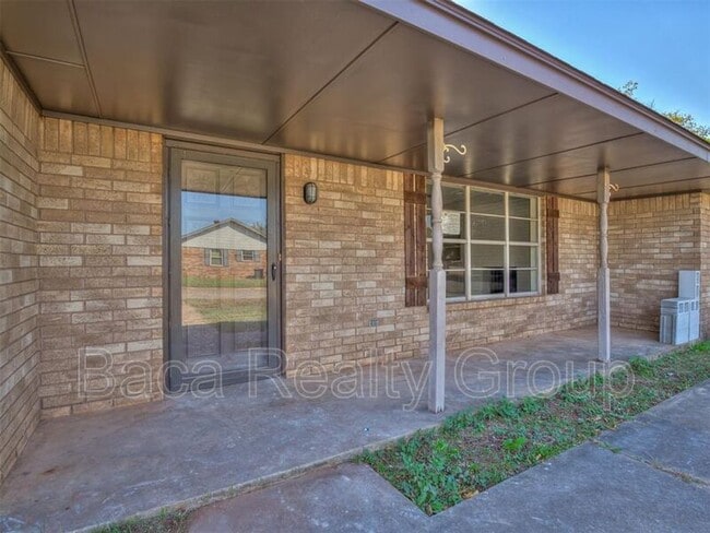 property at 938 Louise Terrace