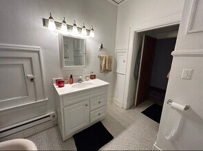 109 E Gorham St, Unit 3 in Madison, WI - Building Photo - Building Photo