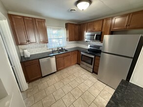 2023 Clays Mill Rd in Lexington, KY - Building Photo - Building Photo