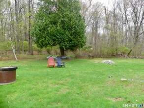 21 Winthrop Rd in Chester, CT - Building Photo - Building Photo