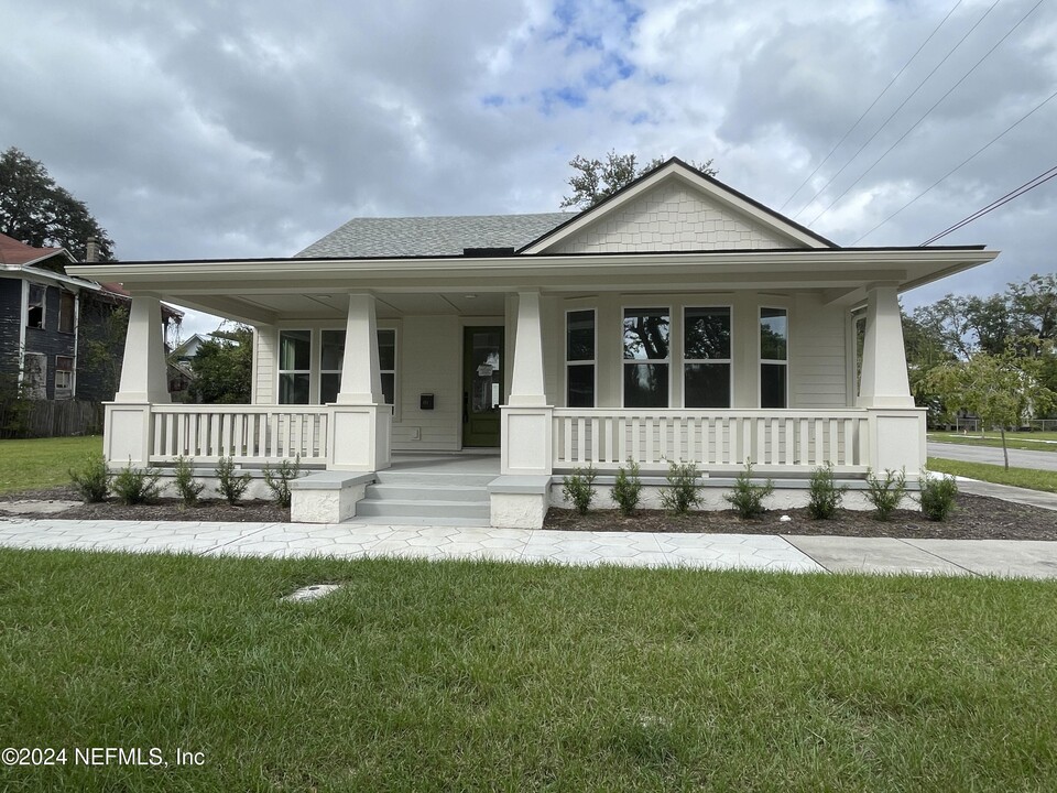 451 E 7th St in Jacksonville, FL - Building Photo