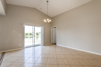 2347 Topaz Trail in Kissimmee, FL - Building Photo - Building Photo