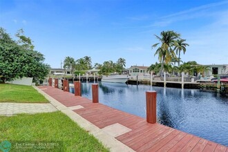 730 SE 3rd Terrace in Pompano Beach, FL - Building Photo - Building Photo