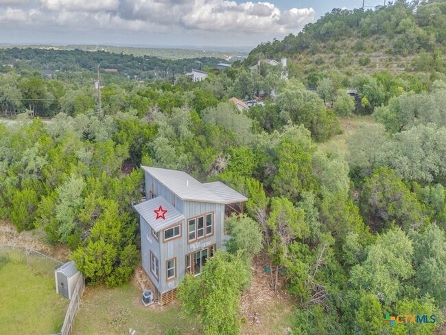 property at 238 Ledgeview Dr