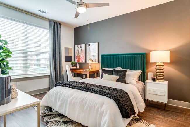 Skye Suwanee Town Center in Suwanee, GA - Foto de edificio - Building Photo