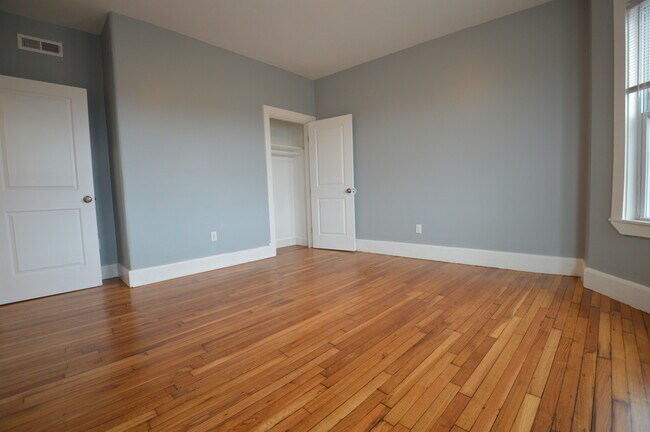 301 Hancock St, Unit 2 in Boston, MA - Building Photo - Building Photo