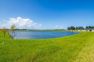 5684 Hampton Park Cir in Vero Beach, FL - Building Photo - Building Photo