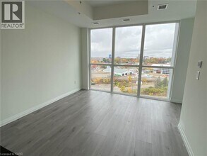 108 Garment St in Kitchener, ON - Building Photo - Building Photo