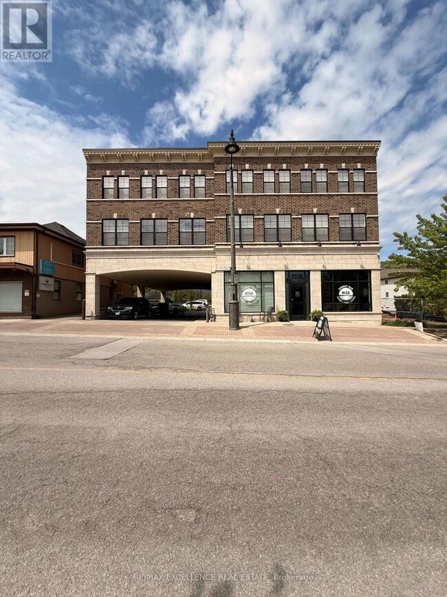 property at 1518 Pelham St