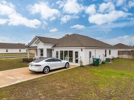 The Cypress at Wesley Park in Crawfordville, FL - Building Photo
