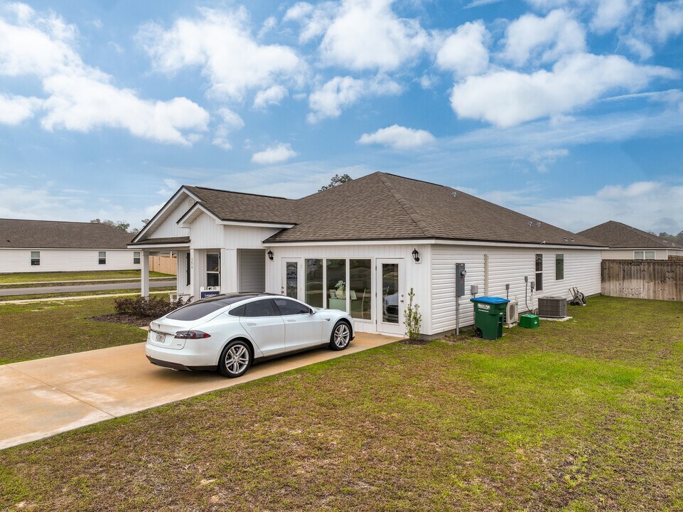 The Cypress at Wesley Park in Crawfordville, FL - Building Photo
