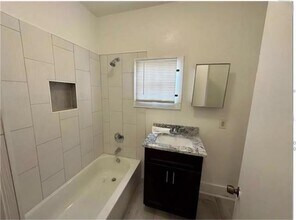 1136 Brooklyn Ave in New Orleans, LA - Foto de edificio - Building Photo