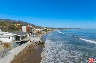 31388 Broad Beach Rd in Malibu, CA - Building Photo - Building Photo