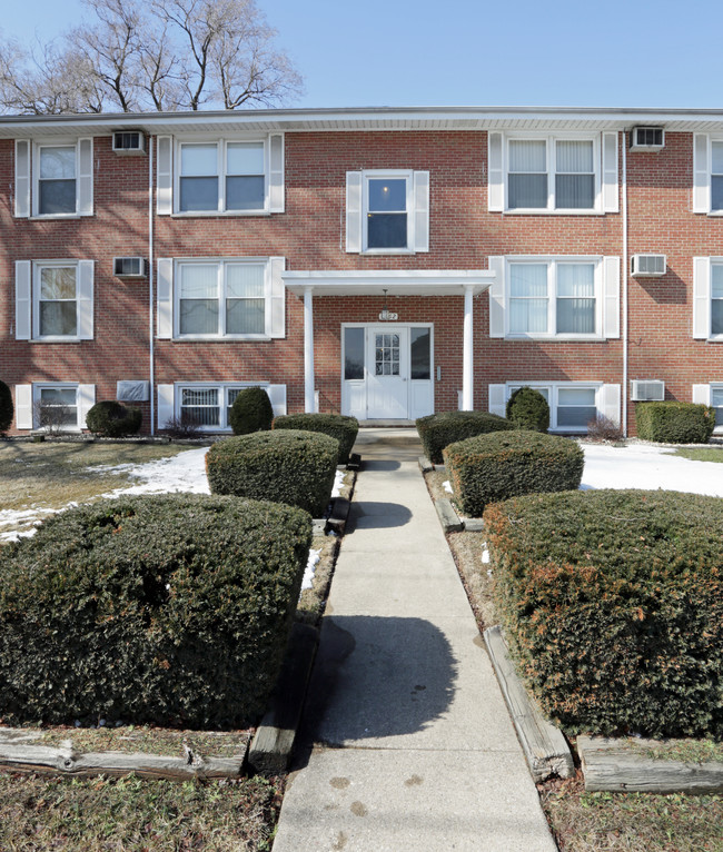 1062 S York Rd in Bensenville, IL - Foto de edificio - Building Photo