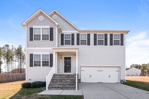 129 Reno Ct in Clayton, NC - Building Photo