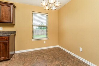 7657 Hollow Point Dr in Fort Worth, TX - Building Photo - Building Photo