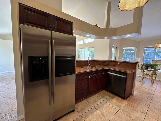 8069 Anhinga Rd in Ft. Myers, FL - Building Photo - Building Photo