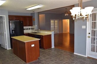 1012 Carlin Ln in Burleson, TX - Building Photo - Building Photo