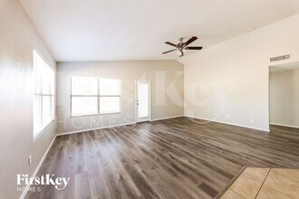 17923 N Rusty Ln in Surprise, AZ - Building Photo - Building Photo