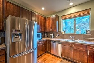 1229 159th Pl SW in Lynnwood, WA - Building Photo - Building Photo