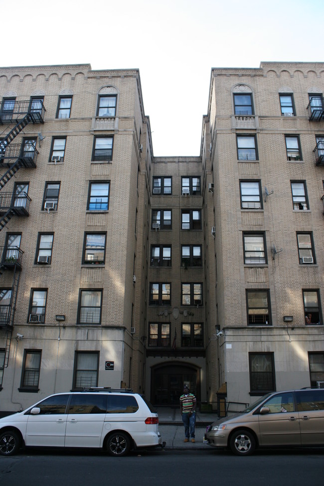 2242 Valentine Ave in Bronx, NY - Building Photo - Building Photo