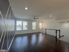 3092 Alan Shepard St in Herndon, VA - Building Photo - Building Photo