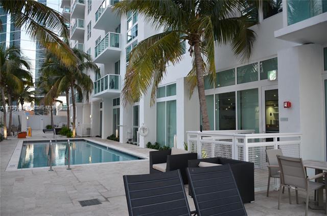 186 SE 12th Ter, Unit 1109 in Miami, FL - Building Photo