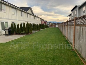 1905 N Prairie Ln in Lynden, WA - Building Photo - Building Photo