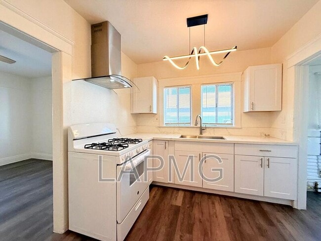 1910.5 Daly St in Los Angeles, CA - Building Photo - Building Photo