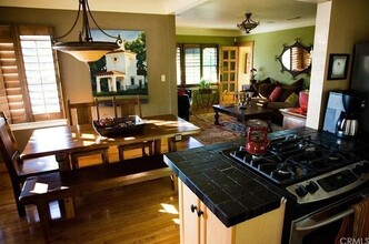 1530 Penny Ln in San Luis Obispo, CA - Foto de edificio - Building Photo