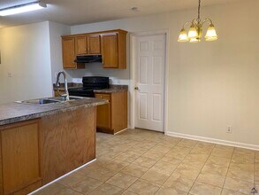103 Prower Pl in Bonaire, GA - Building Photo - Building Photo