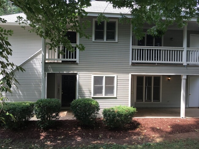 property at 2811 Edridge Ct