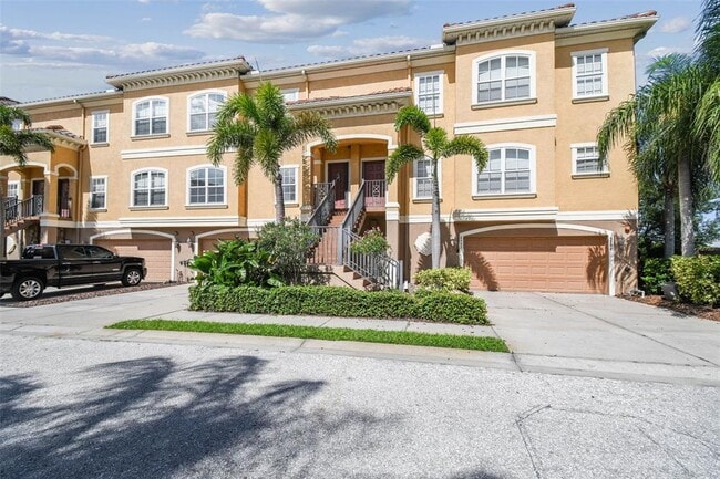 6533 Channelside Dr in New Port Richey, FL - Building Photo - Building Photo