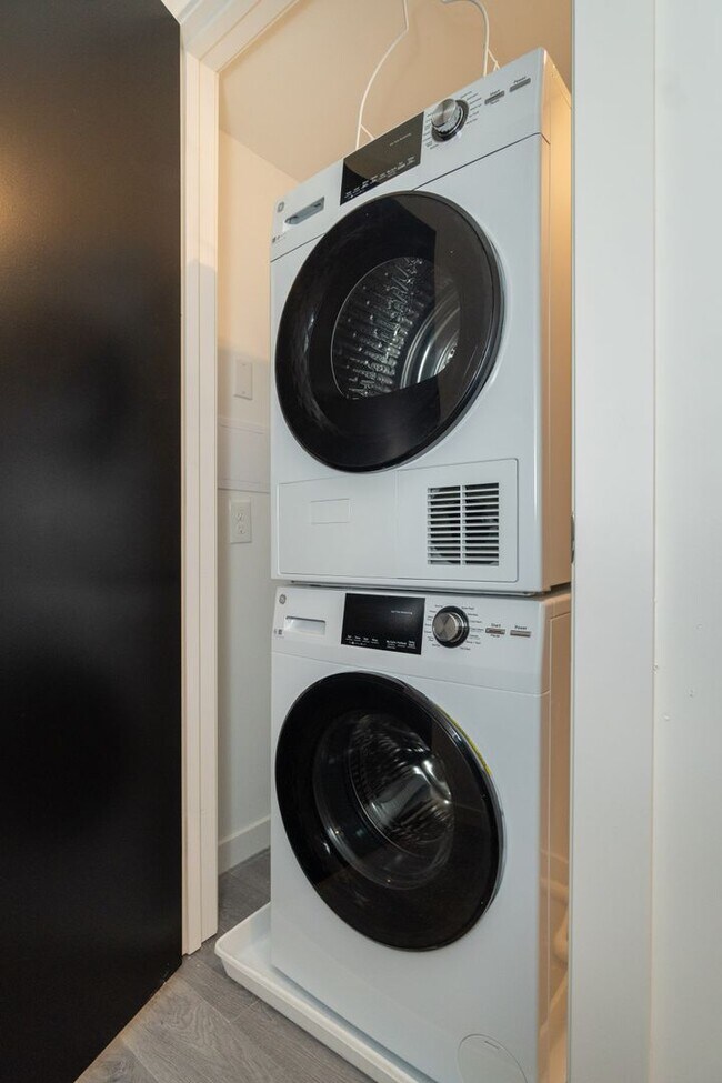 6602 Lansdowne Ave in Philadelphia, PA - Building Photo - Building Photo