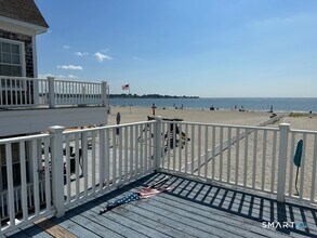 855 E Broadway in Milford, CT - Building Photo - Building Photo