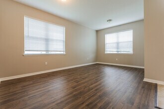 30664 Satinleaf Run in Brooksville, FL - Foto de edificio - Building Photo